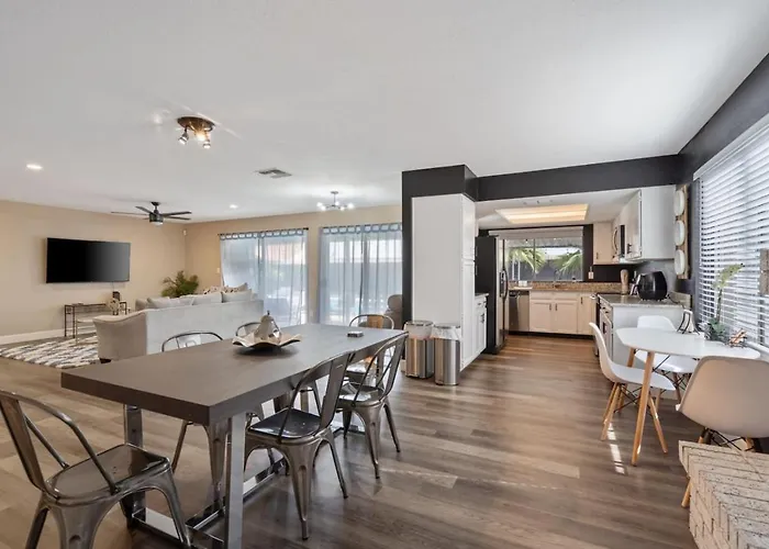 Holiday home Getaway Parkwest Pool - Getaway-pool - Stadium- Westgate- King Bed *